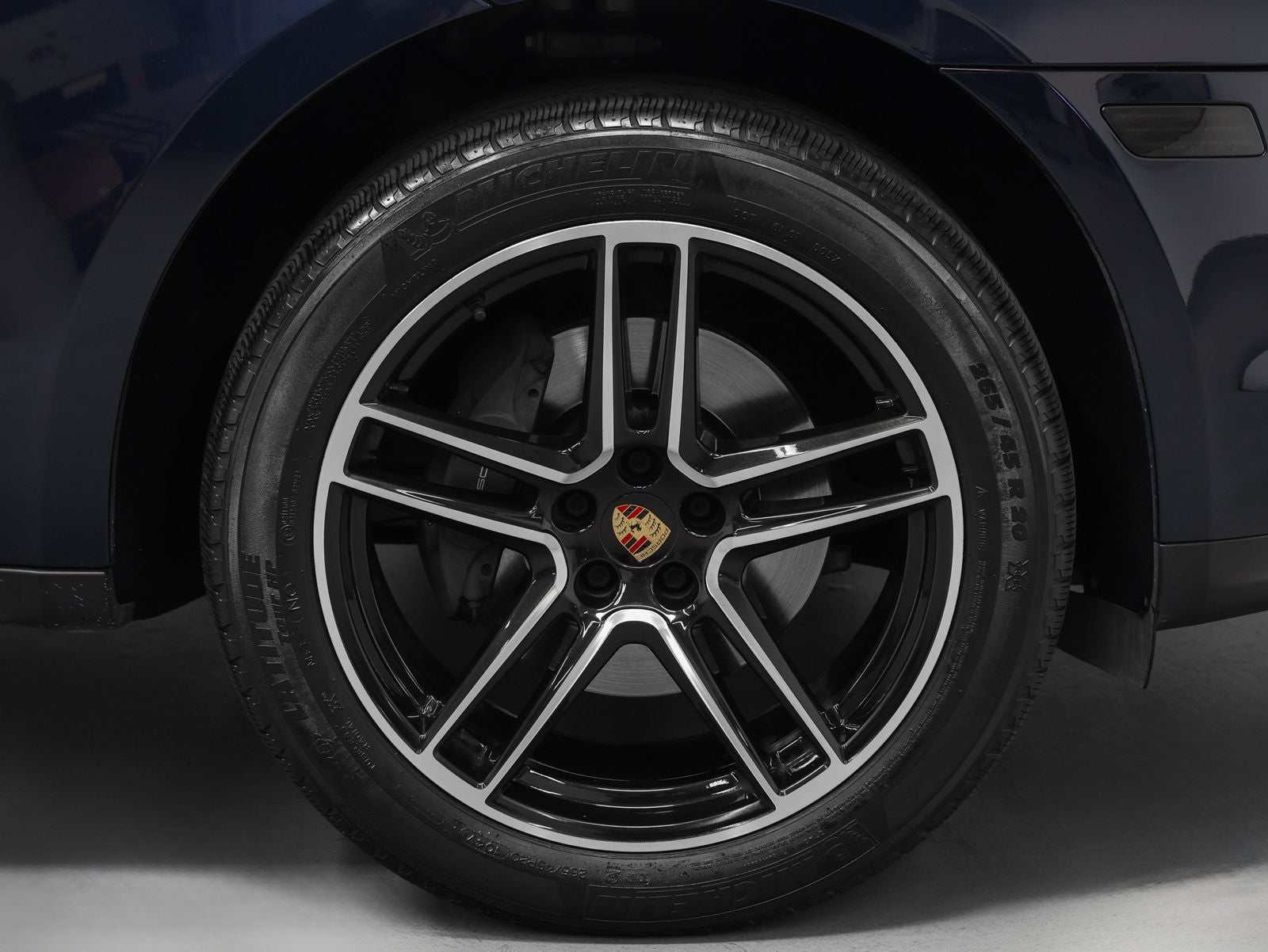 2019 Porsche Macan Macan