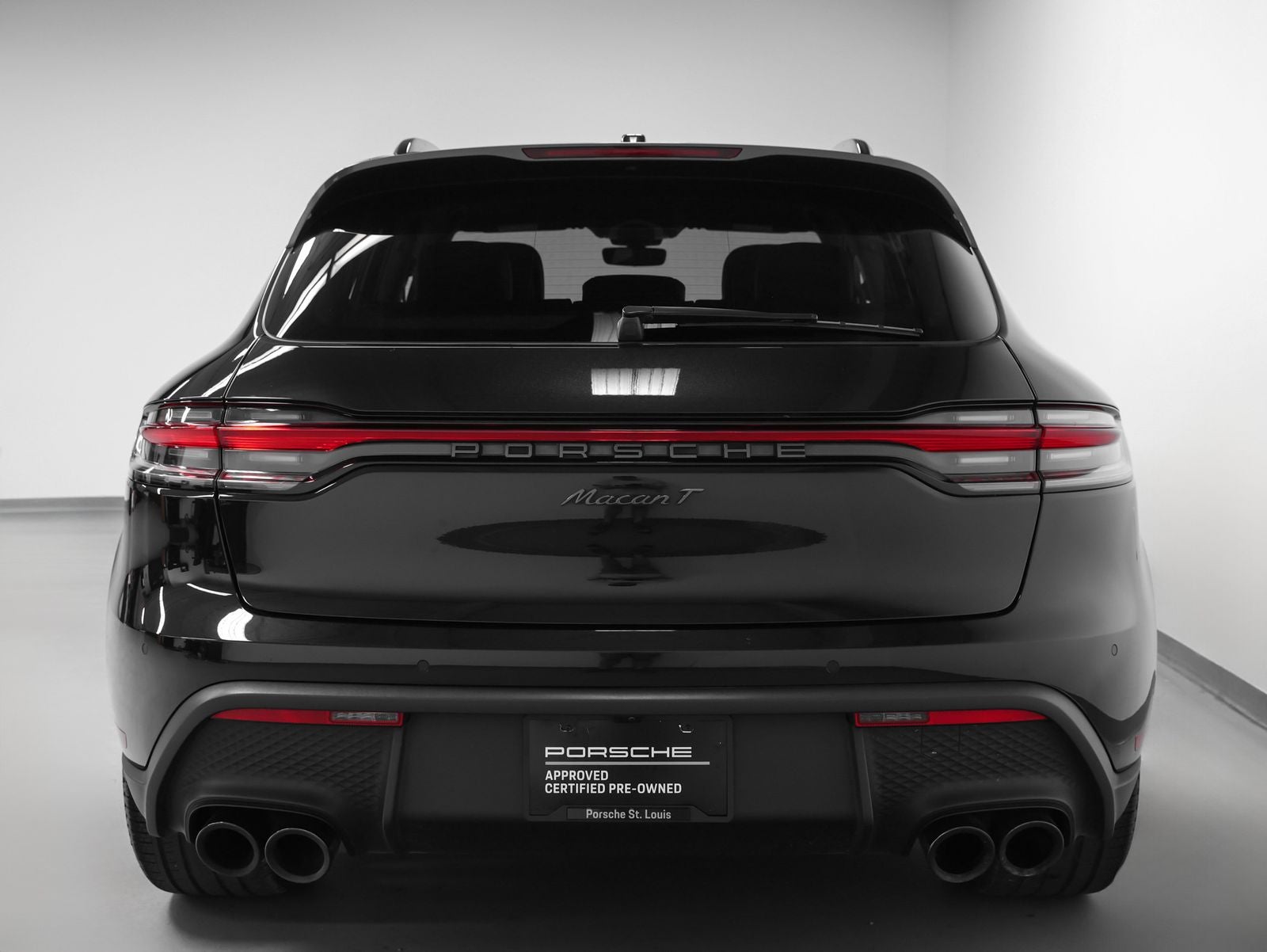 2023 Porsche Macan Macan T (MY23)