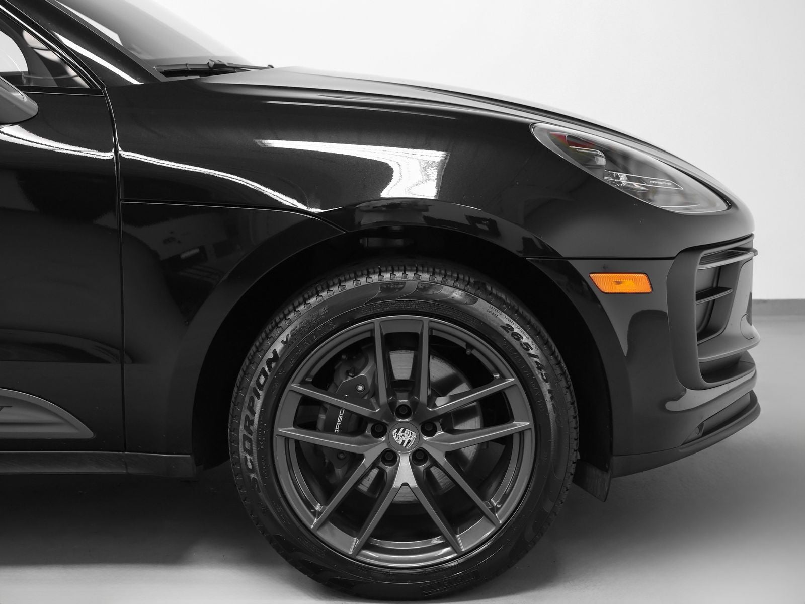 2023 Porsche Macan Macan T (MY23)