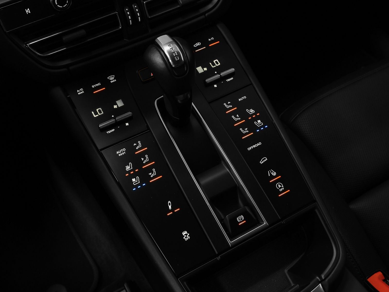 2023 Porsche Macan Macan T (MY23)