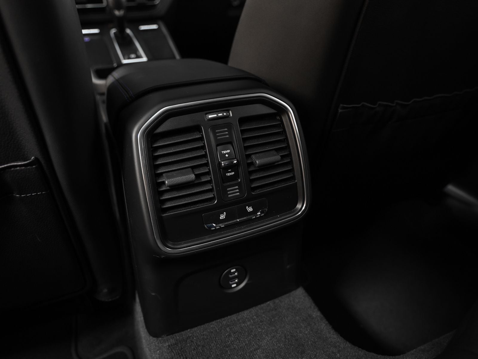 2023 Porsche Macan Macan T (MY23)
