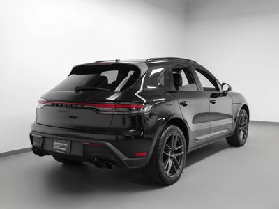 2023 Porsche Macan Macan T (MY23)