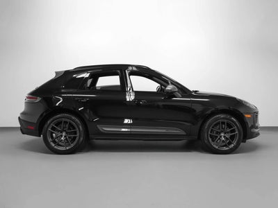 2023 Porsche Macan Macan T (MY23)