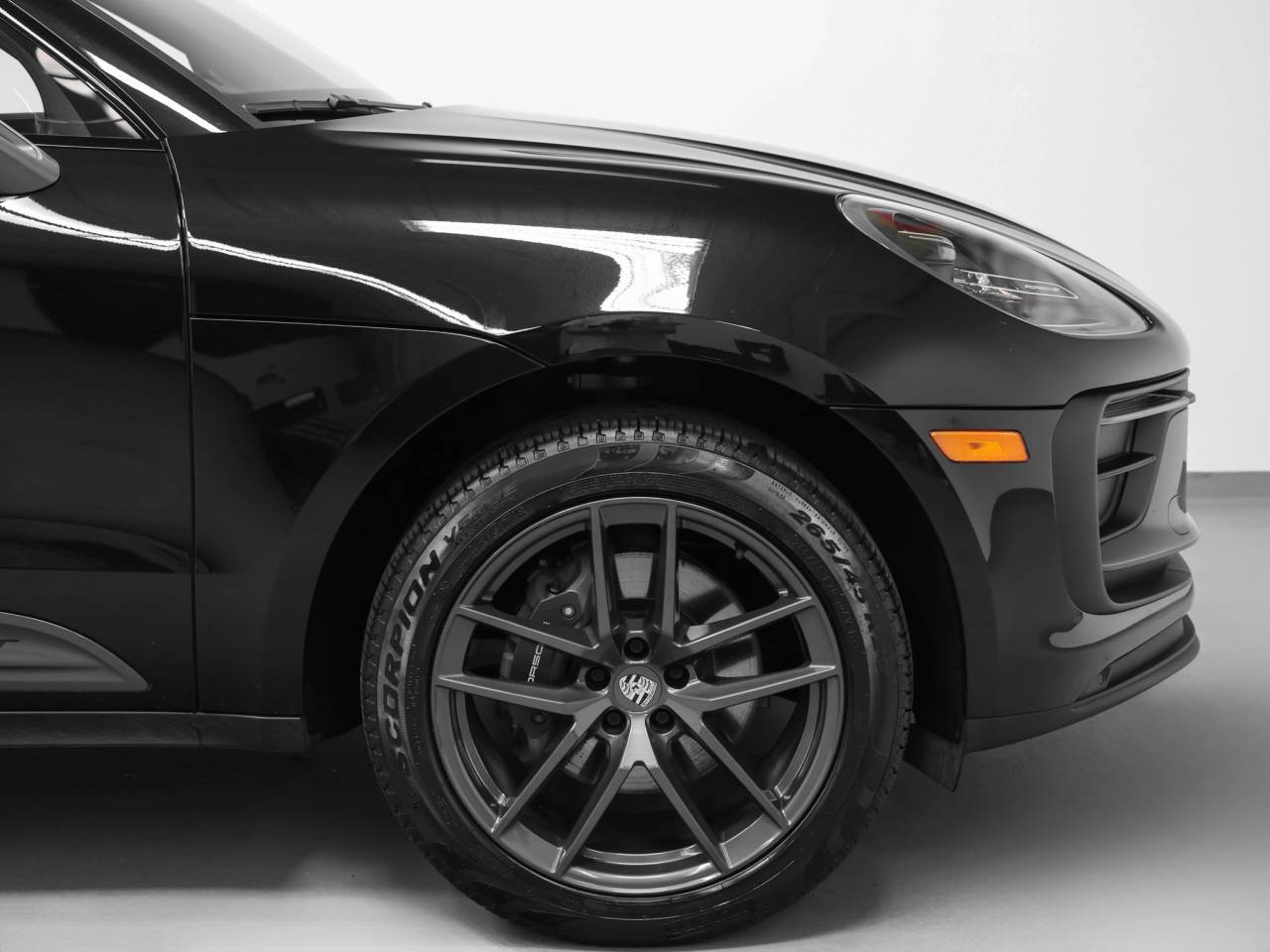 2023 Porsche Macan Macan T (MY23)