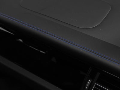 2023 Porsche Macan Macan T (MY23)