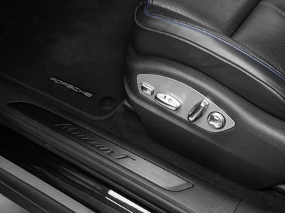 2023 Porsche Macan Macan T (MY23)