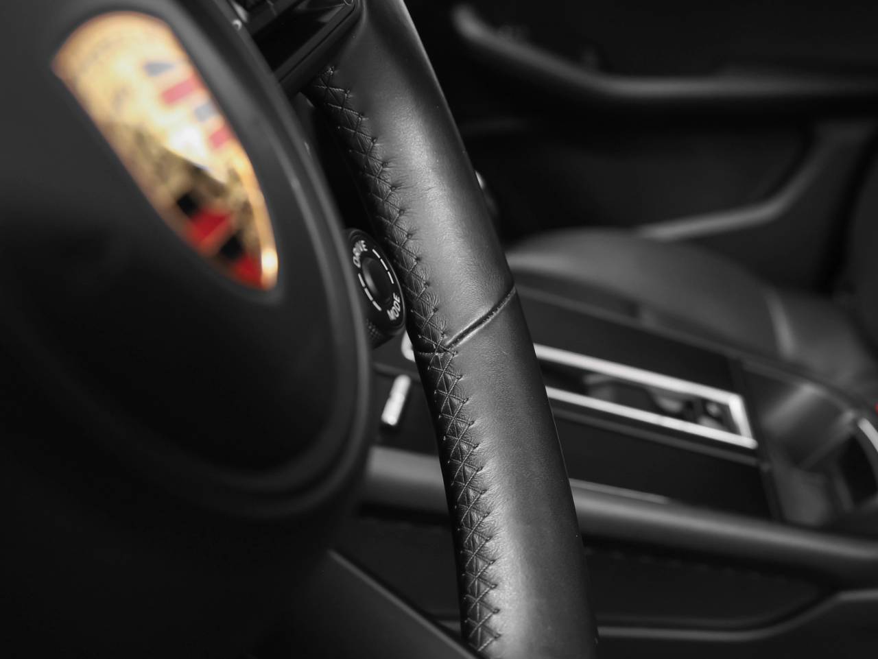 2023 Porsche Macan Macan T (MY23)