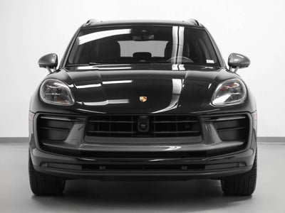 2023 Porsche Macan Macan T (MY23)