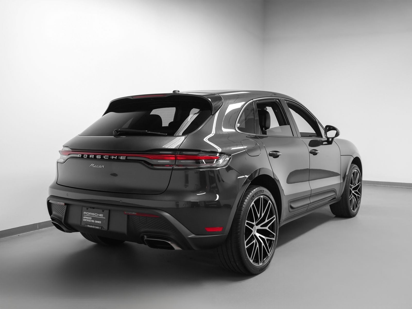 2023 Porsche Macan Macan (MY23)