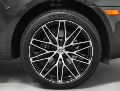 2023 Porsche Macan Macan (MY23)