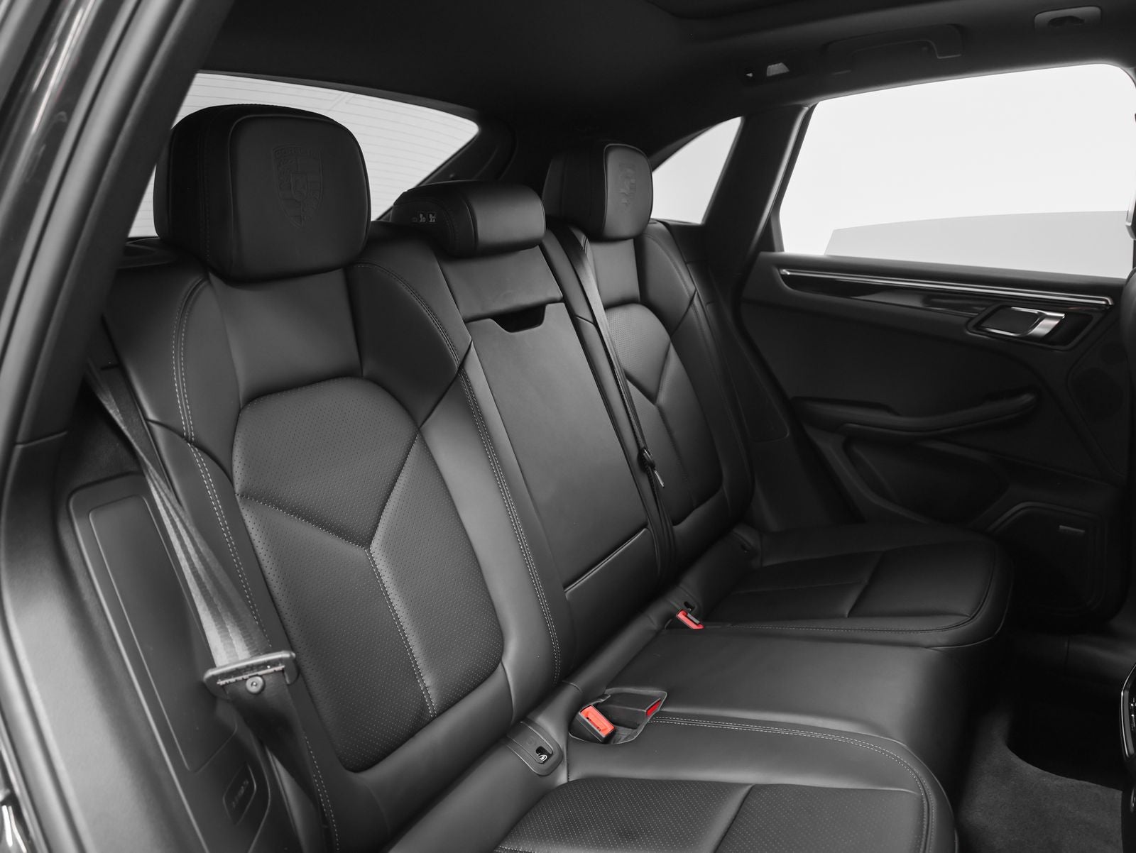 2023 Porsche Macan Macan (MY23)