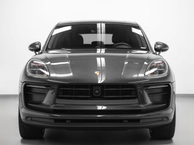 2023 Porsche Macan Macan (MY23)