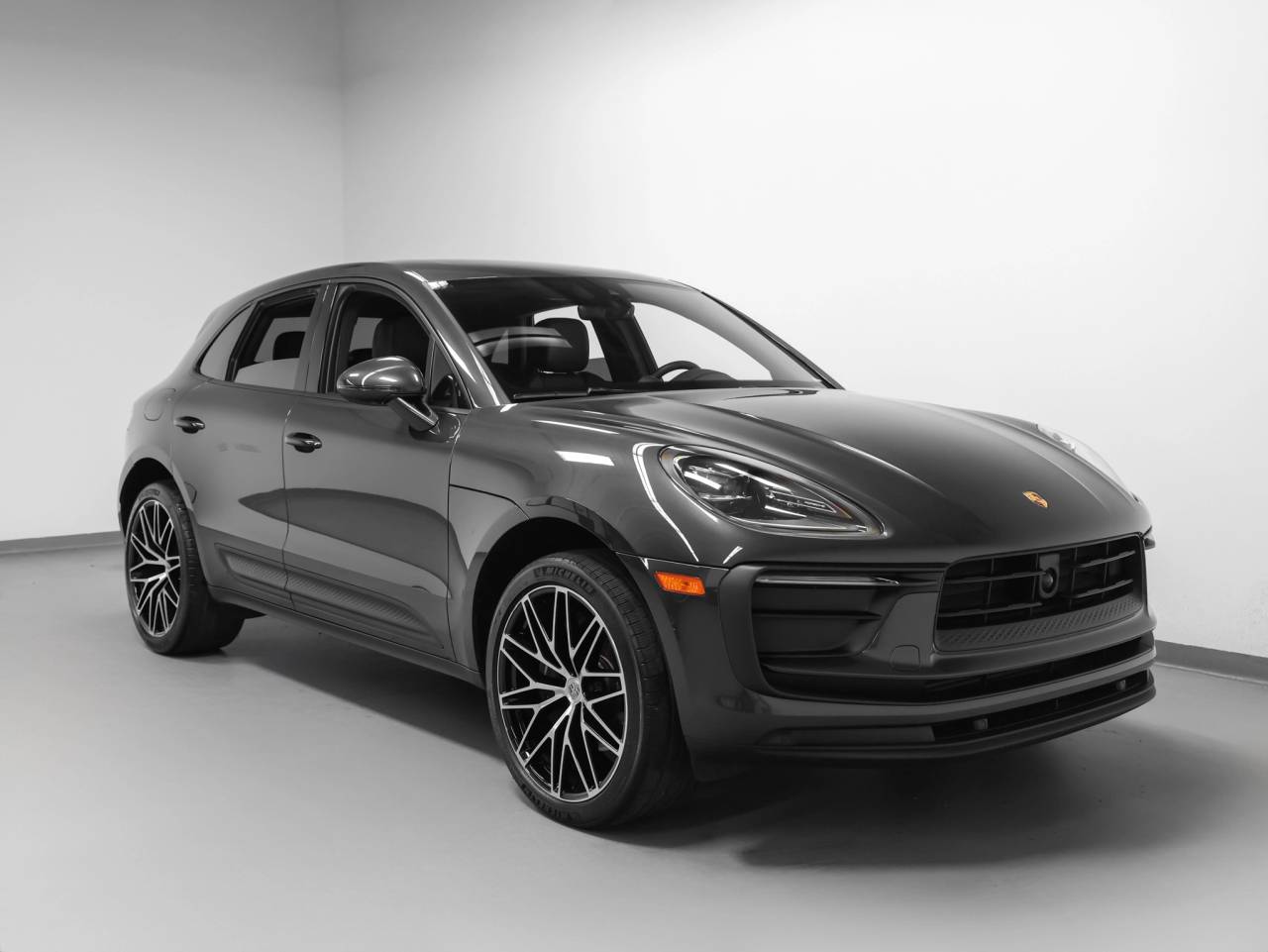 2023 Porsche Macan Macan (MY23)