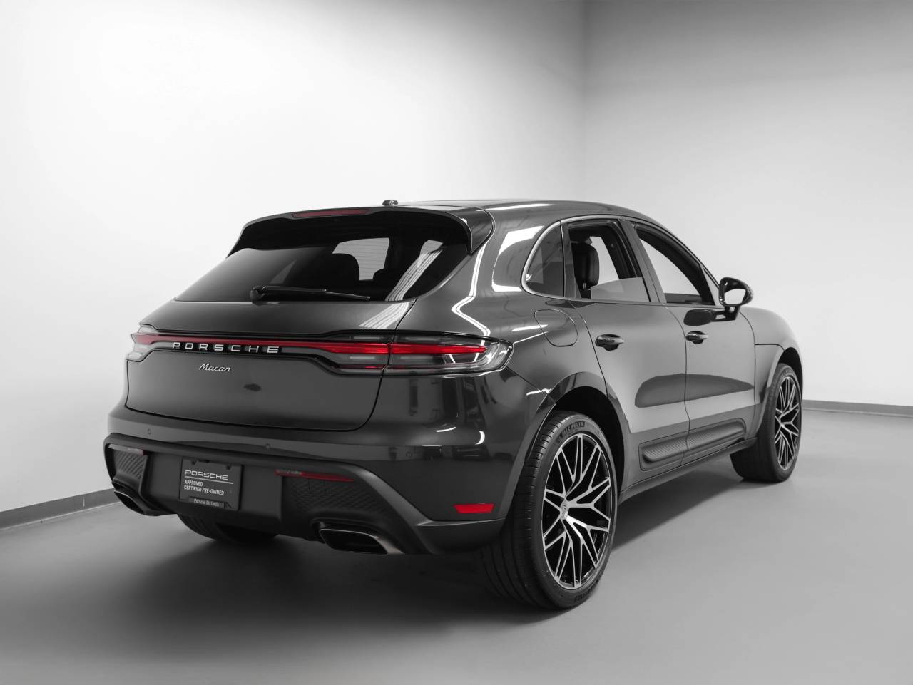 2023 Porsche Macan Macan (MY23)