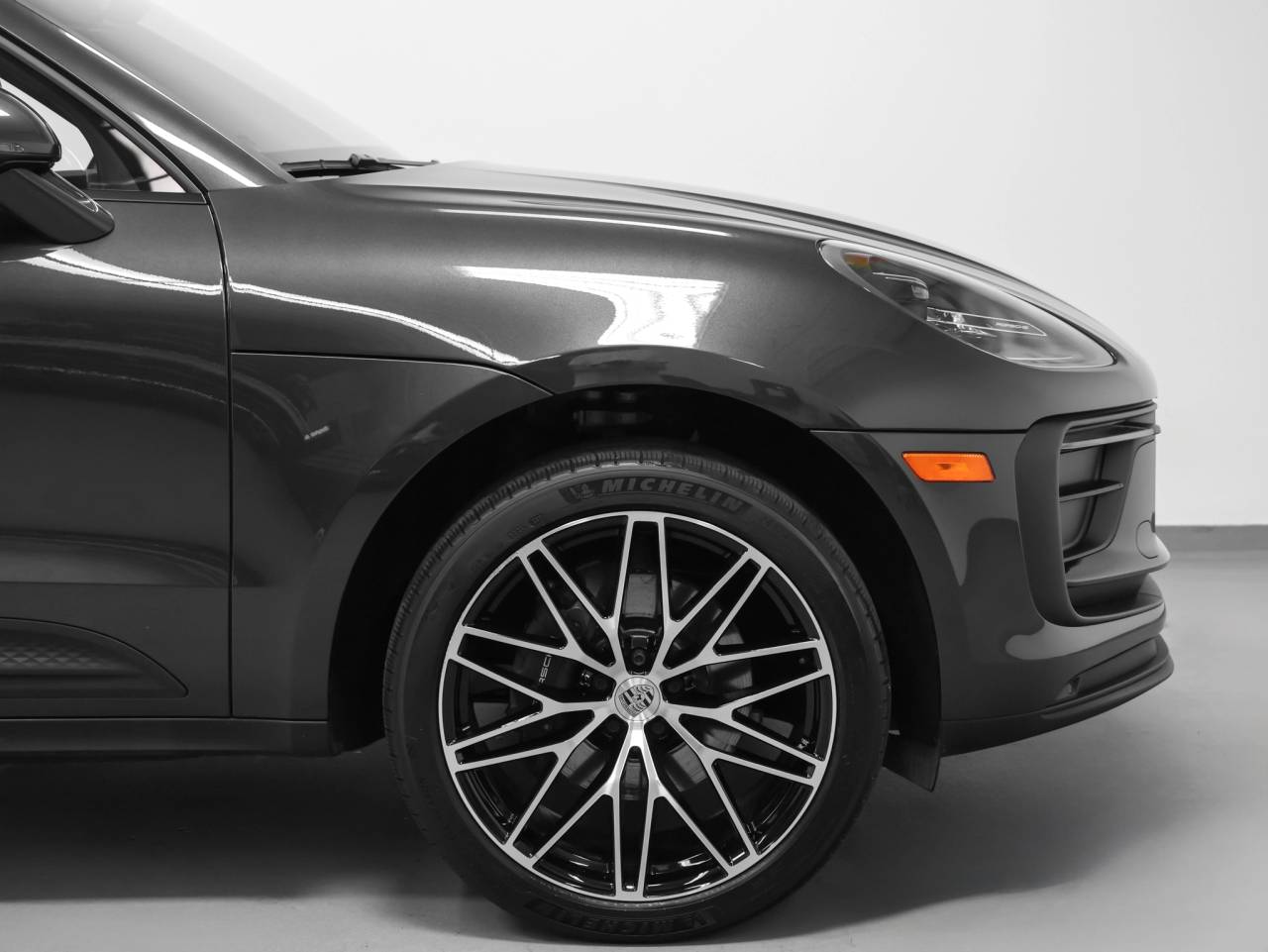 2023 Porsche Macan Macan (MY23)