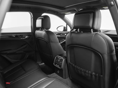 2023 Porsche Macan Macan (MY23)