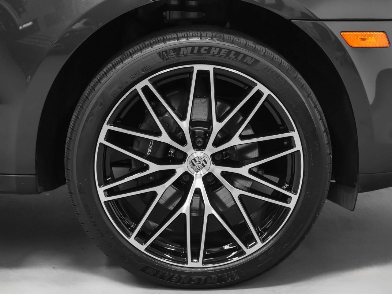 2023 Porsche Macan Macan (MY23)