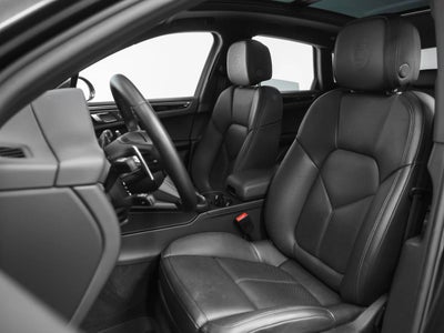 2023 Porsche Macan Macan (MY23)