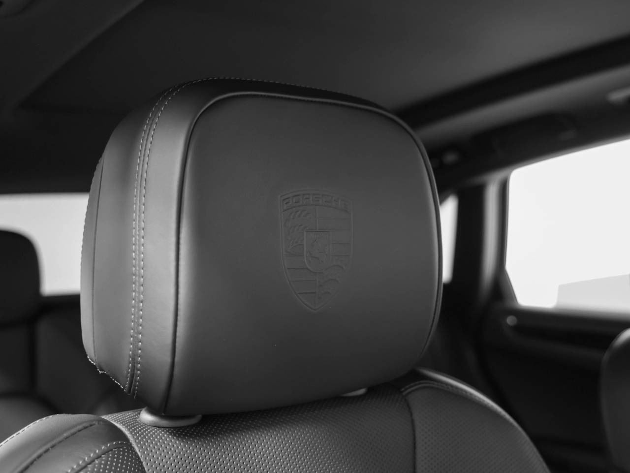 2023 Porsche Macan Macan (MY23)