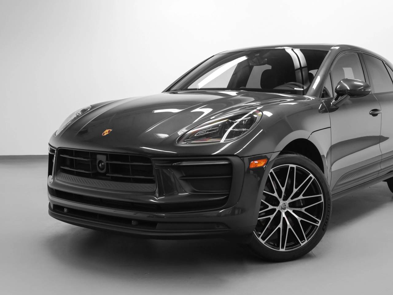 2023 Porsche Macan Macan (MY23)