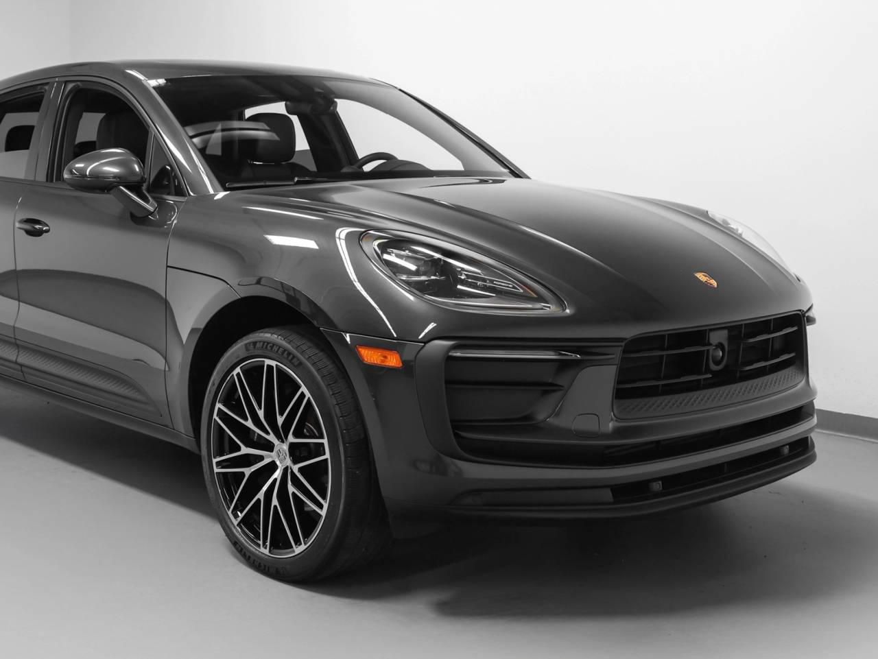 2023 Porsche Macan Macan (MY23)