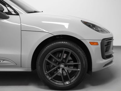 2023 Porsche Macan Macan T (MY23)