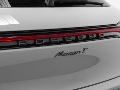 2023 Porsche Macan Macan T (MY23)