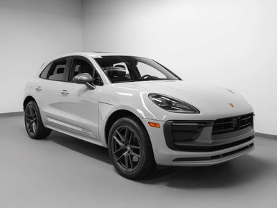2023 Porsche Macan Macan T (MY23)