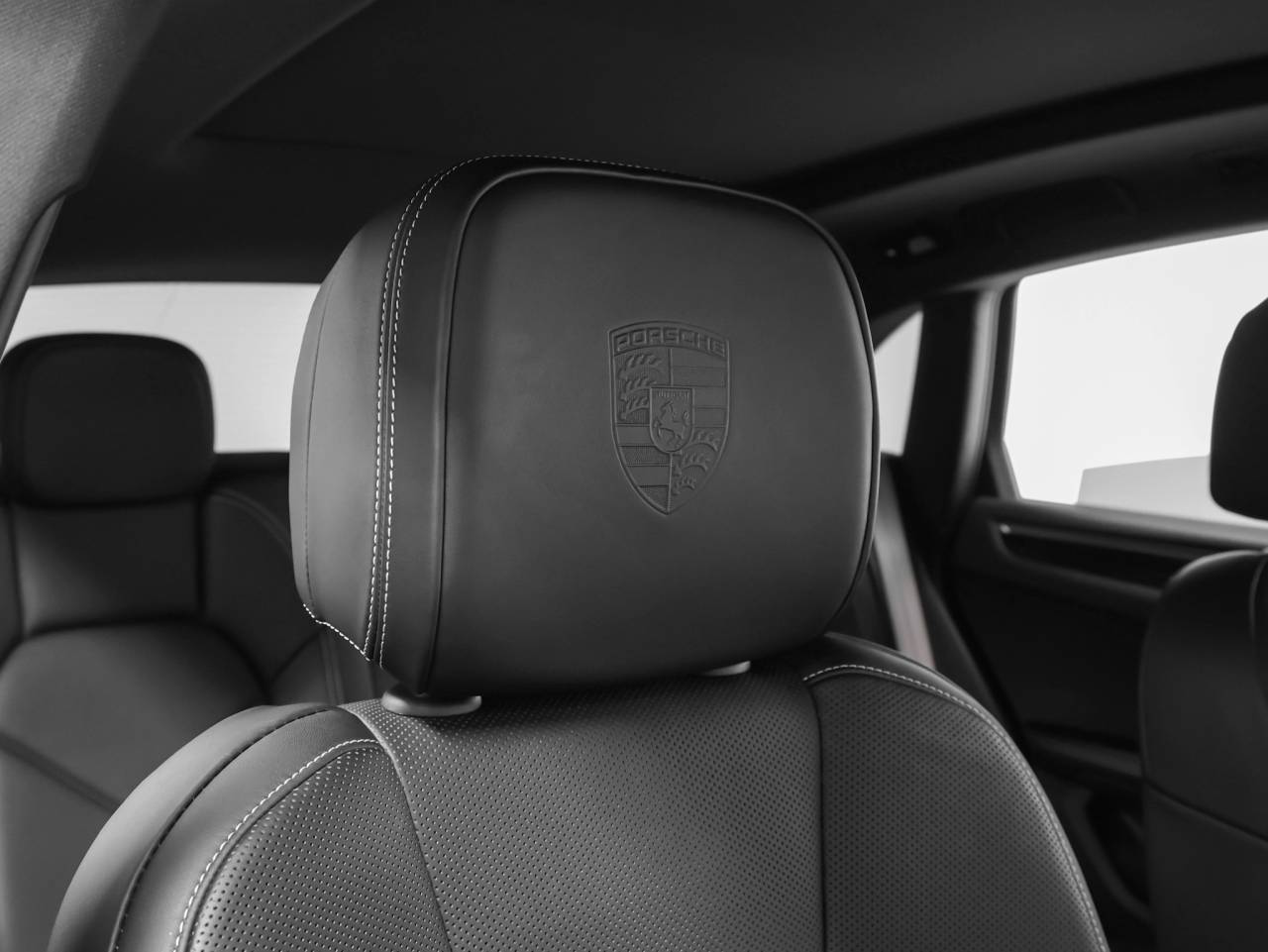 2023 Porsche Macan Macan T (MY23)