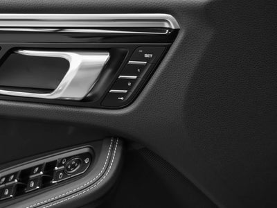 2023 Porsche Macan Macan T (MY23)
