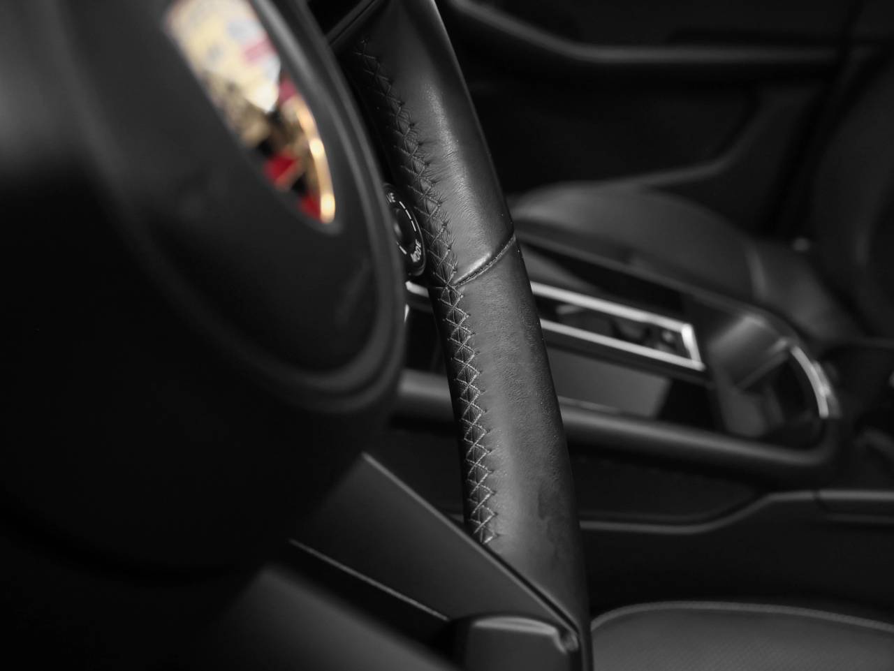 2023 Porsche Macan Macan T (MY23)