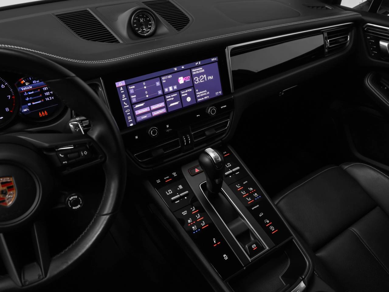 2023 Porsche Macan Macan T (MY23)