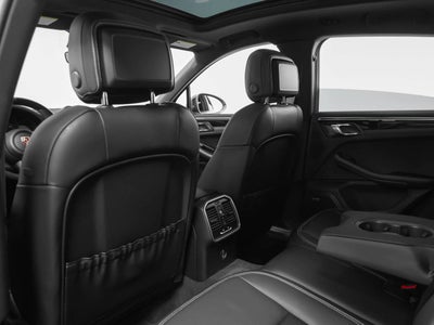 2023 Porsche Macan Macan T (MY23)