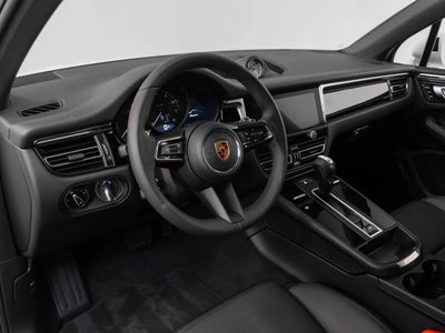 2025 Porsche Macan Macan