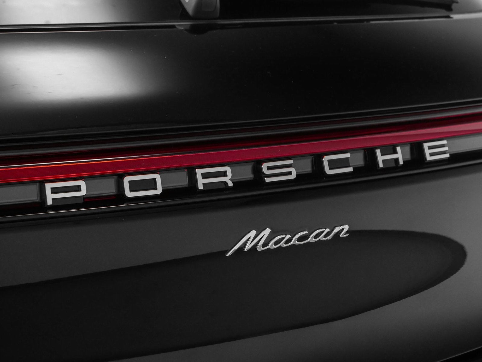 2025 Porsche Macan Macan