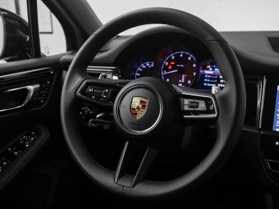 2025 Porsche Macan Macan