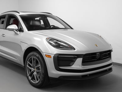 2026 Porsche Macan Base