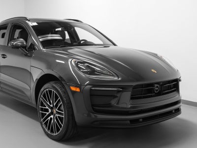 2026 Porsche Macan Macan