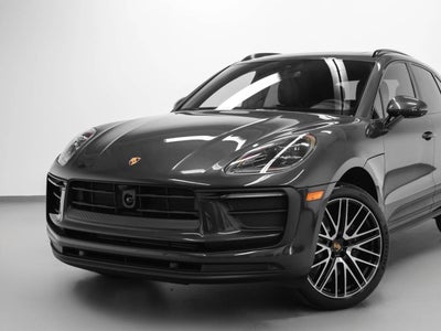 2026 Porsche Macan Macan