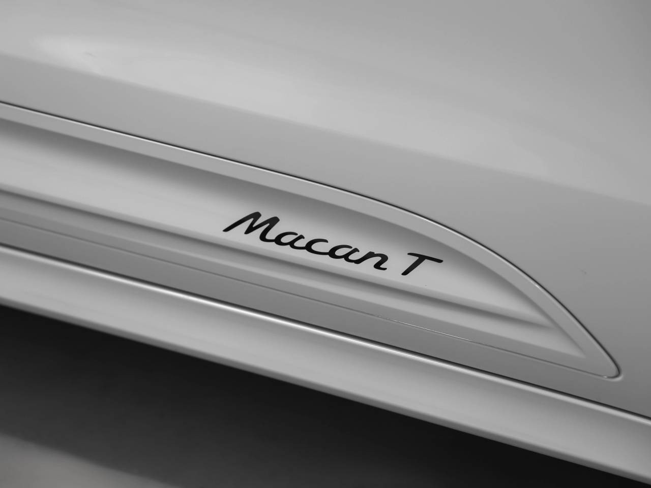 2026 Porsche Macan Macan T