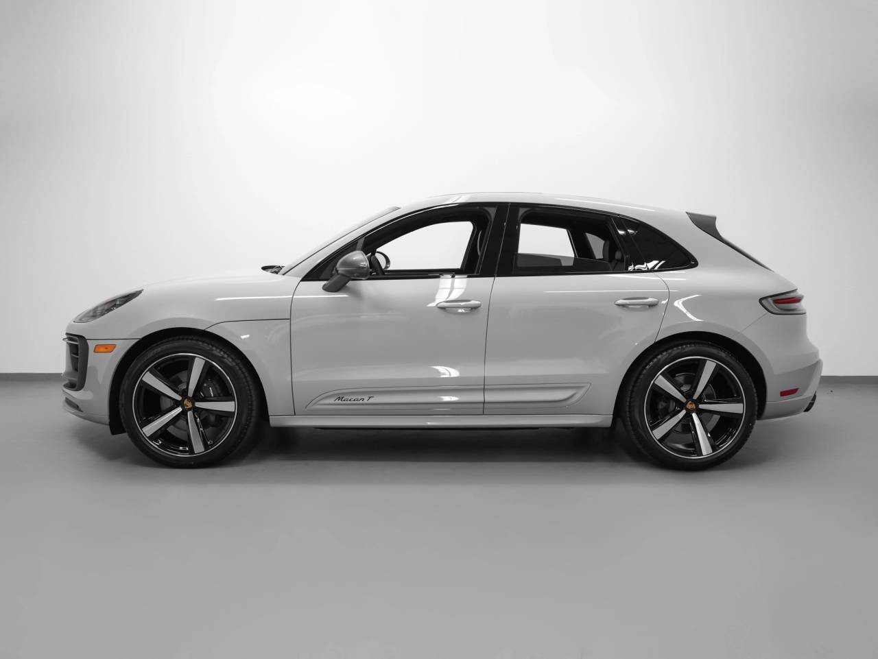 2026 Porsche Macan Macan T