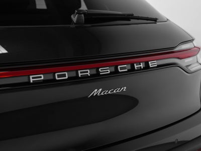 2026 Porsche Macan Base