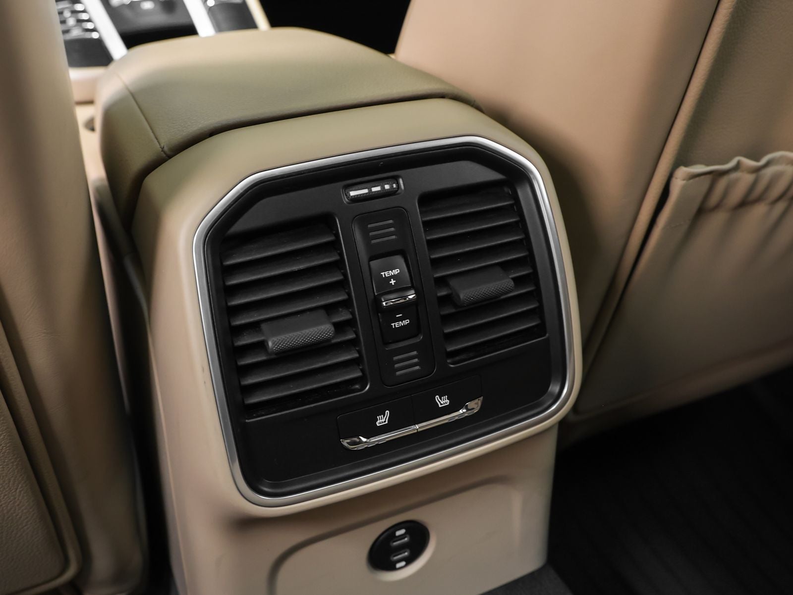 2020 Porsche Macan Macan