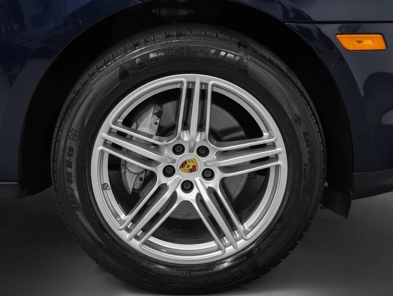 2020 Porsche Macan Macan