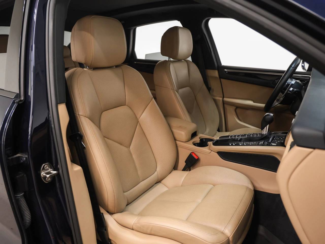 2020 Porsche Macan Macan