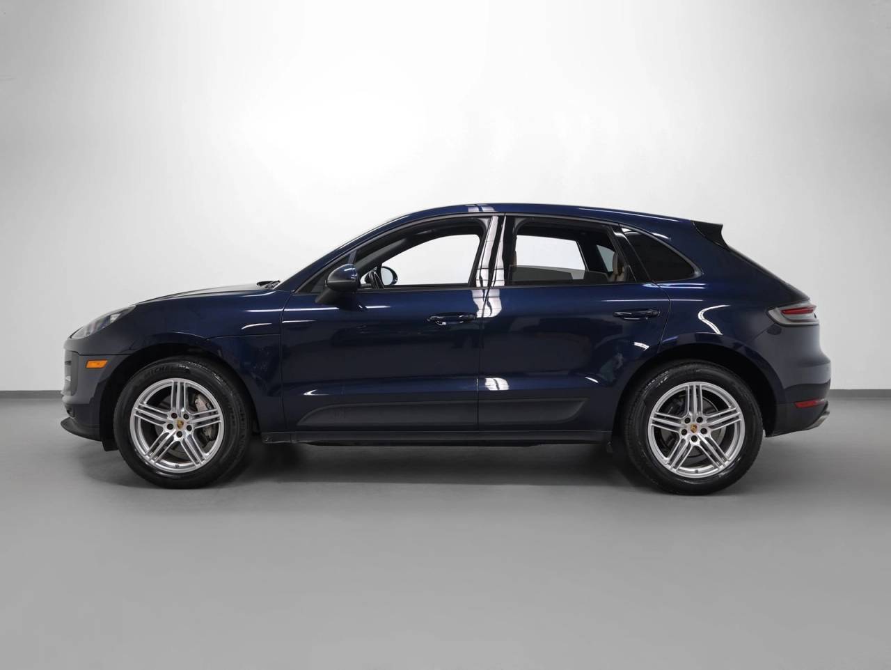 2020 Porsche Macan Macan