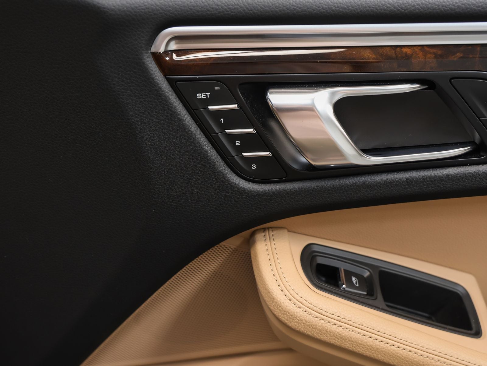 2023 Porsche Macan Macan
