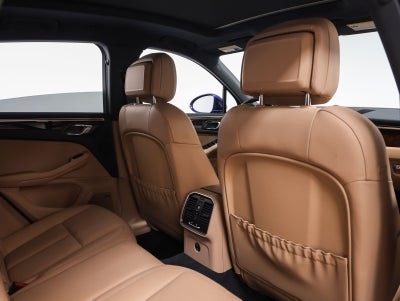 2023 Porsche Macan Macan