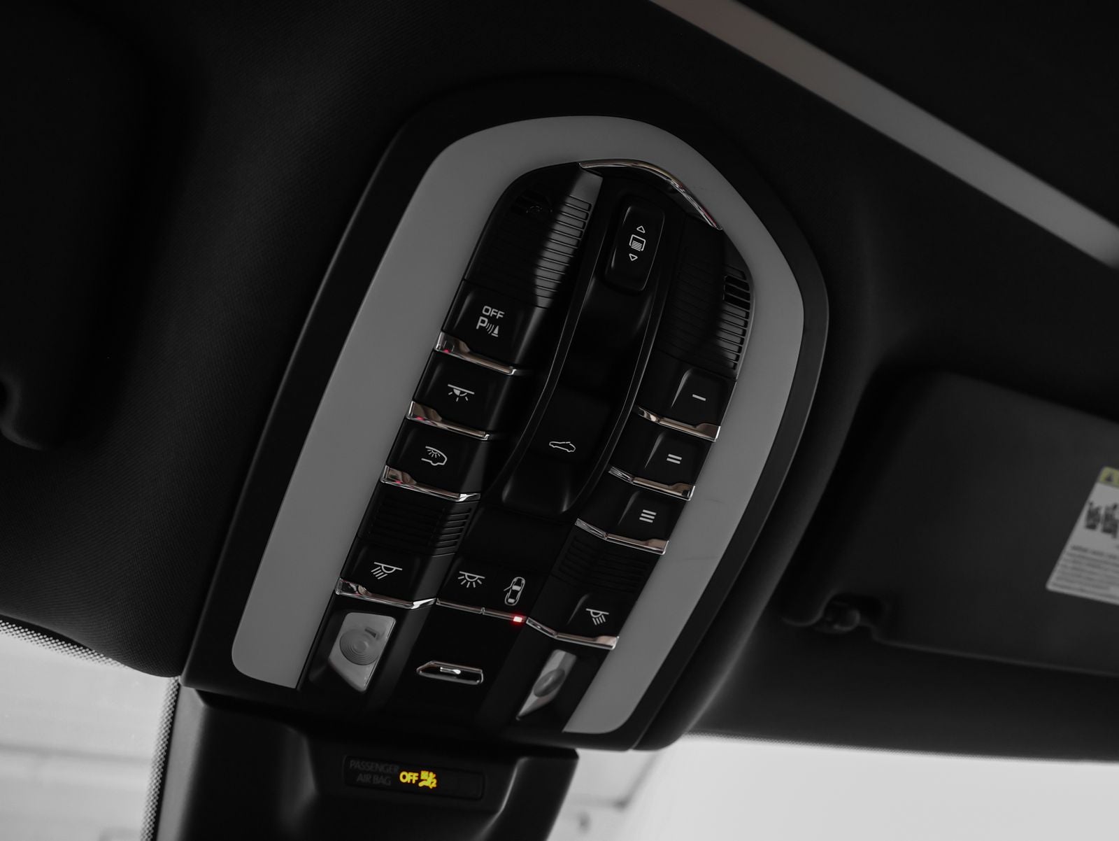 2023 Porsche Macan Macan