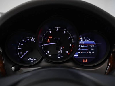 2023 Porsche Macan Macan